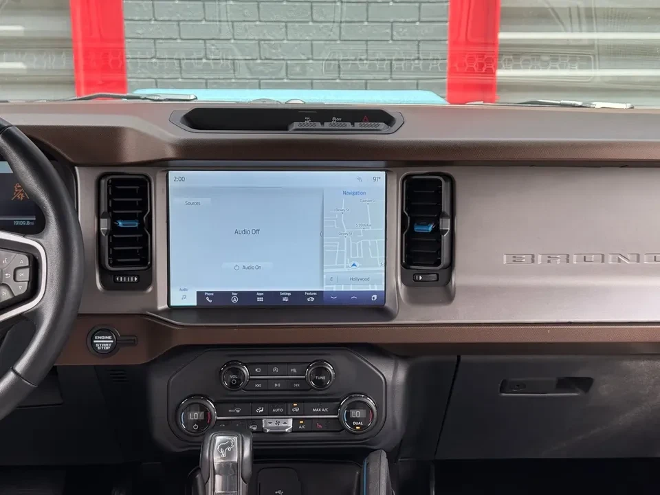 2023 Ford Bronco 6th Gen - Image 12 of 14