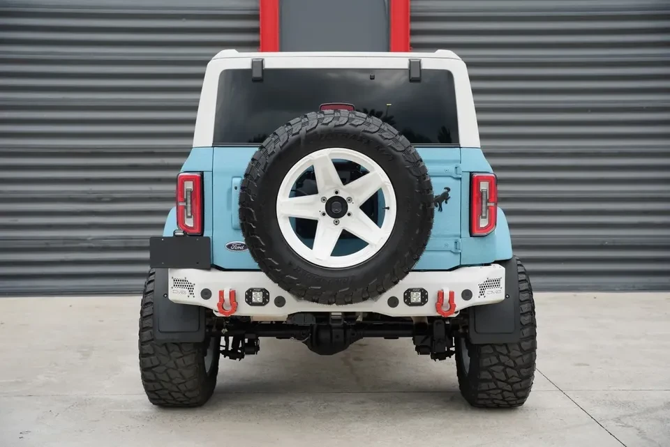 2023 Ford Bronco 6th Gen - Image 8 of 14