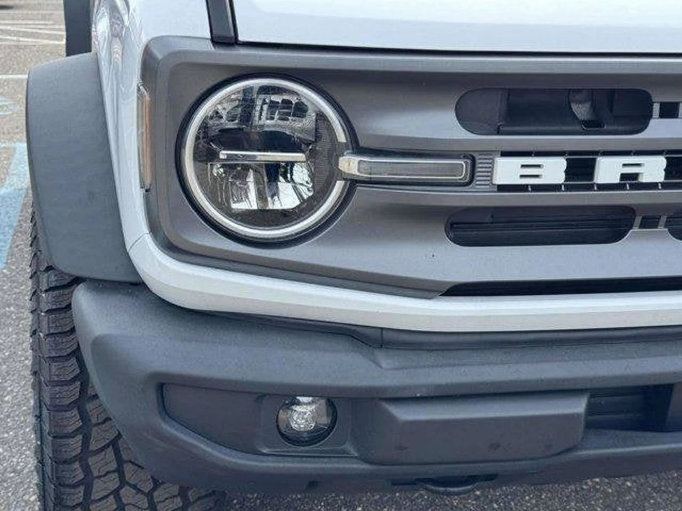 2023 Ford Bronco 6th Gen - Image 6 of 10