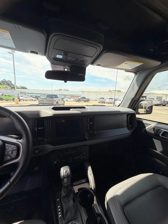 2023 Ford Bronco 6th Gen - Image 6 of 11