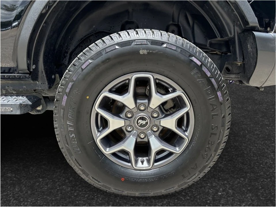 2023 Ford Bronco 6th Gen - Image 15 of 20