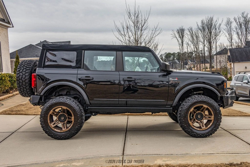 2023 Ford Bronco 6th Gen - Image 9 of 12