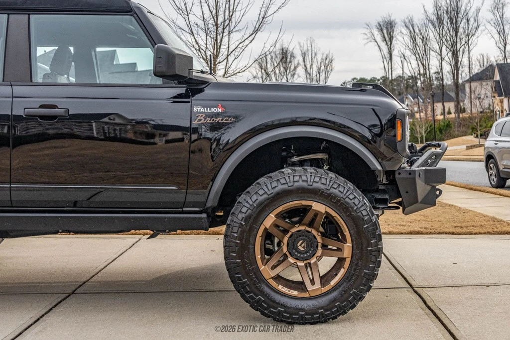 2023 Ford Bronco 6th Gen - Image 11 of 12