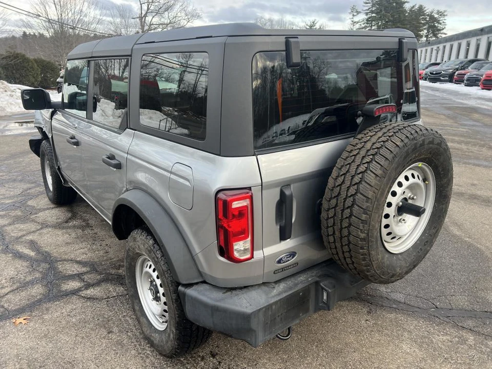 2023 Ford Bronco 6th Gen - Image 7 of 12