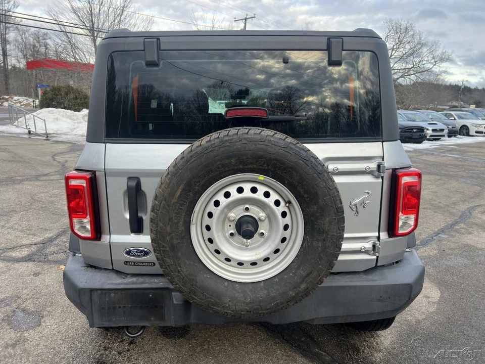 2023 Ford Bronco 6th Gen - Image 4 of 12