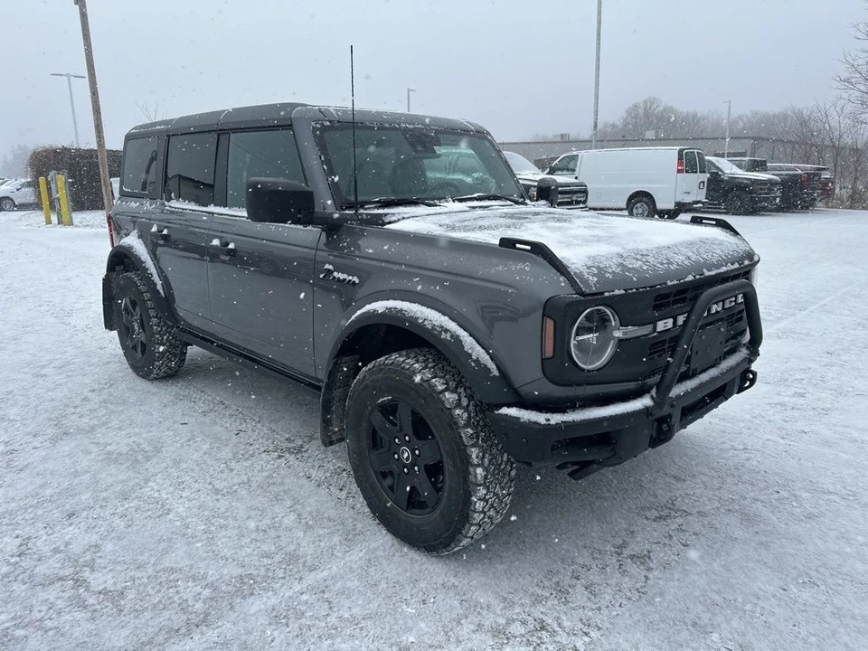 2023 Ford Bronco 6th Gen - Image 5 of 12