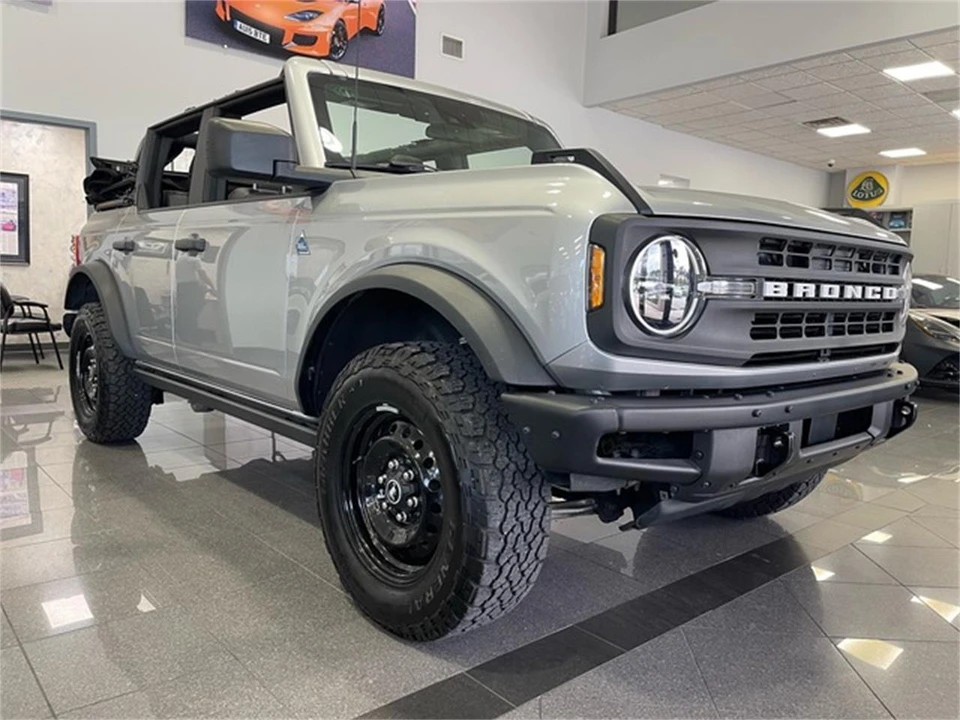 2023 Ford Bronco 6th Gen - Image 7 of 31