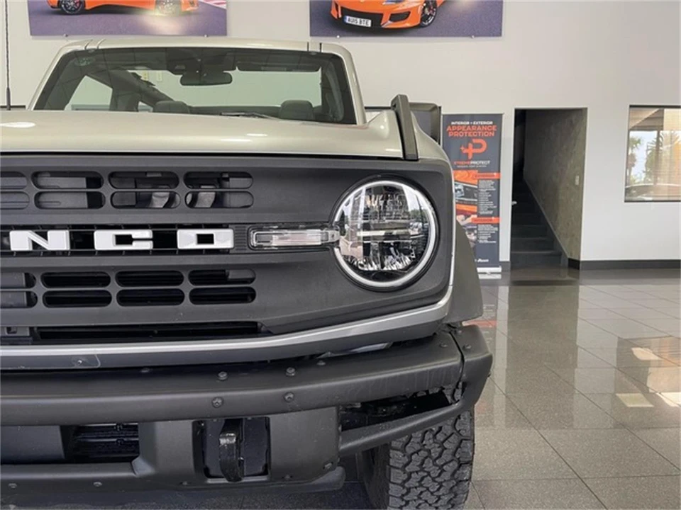 2023 Ford Bronco 6th Gen - Image 10 of 31