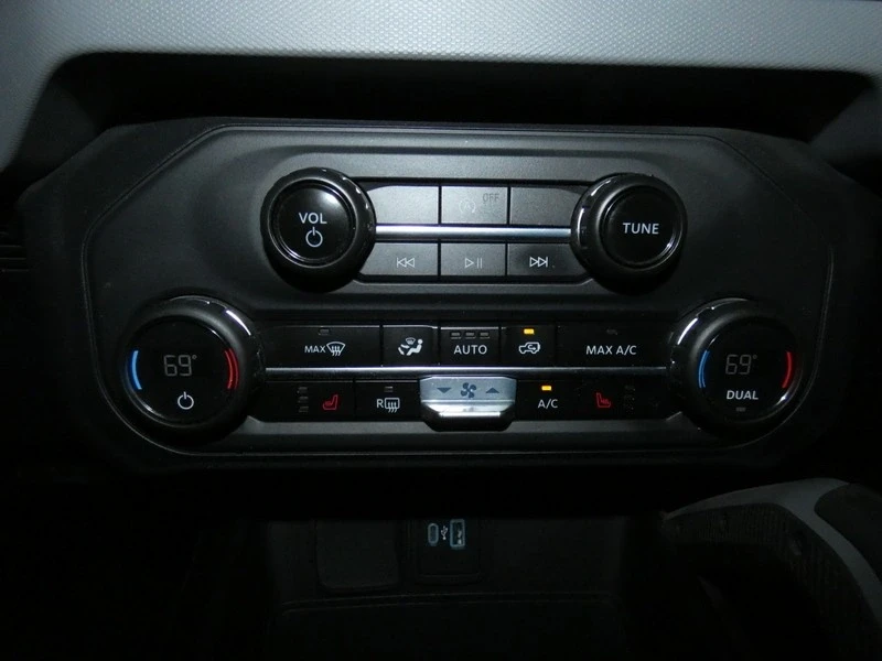 2023 Ford Bronco 6th Gen - Image 15 of 21