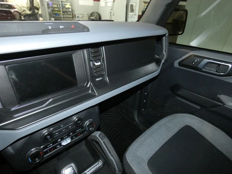 2023 Ford Bronco 6th Gen - Image 11 of 21