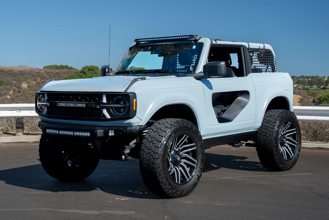 2023 Ford Bronco 6th Gen - Image 2 of 31