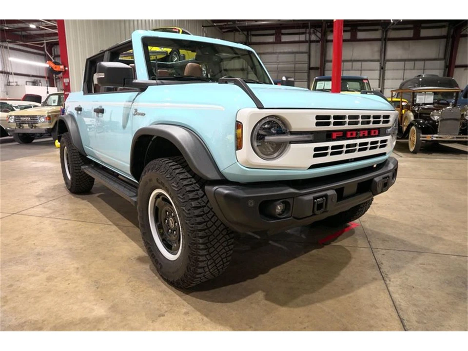 2023 Ford Bronco 6th Gen - Image 12 of 31