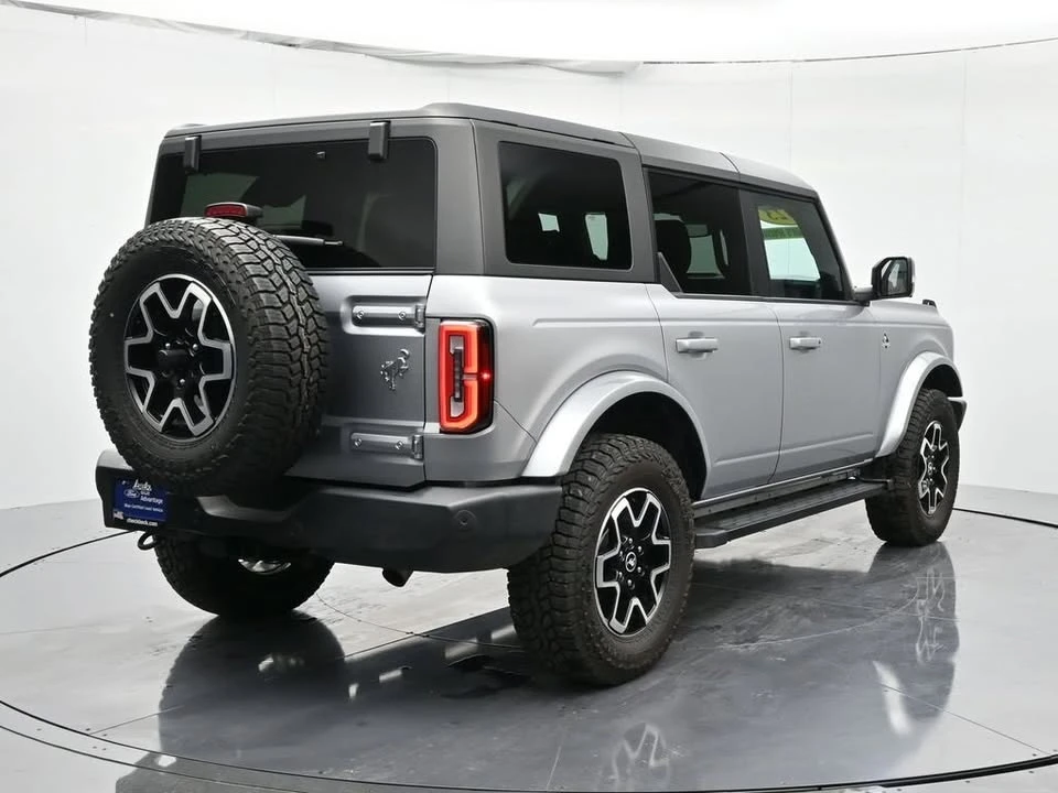 2023 Ford Bronco 6th Gen - Image 5 of 20