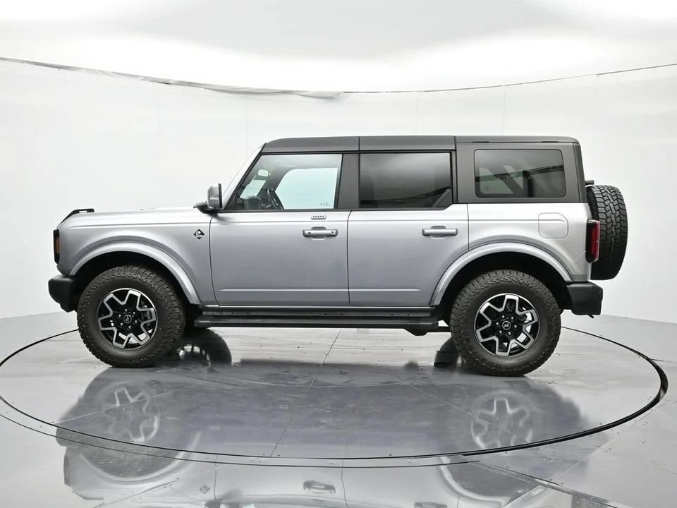 2023 Ford Bronco 6th Gen - Image 8 of 20