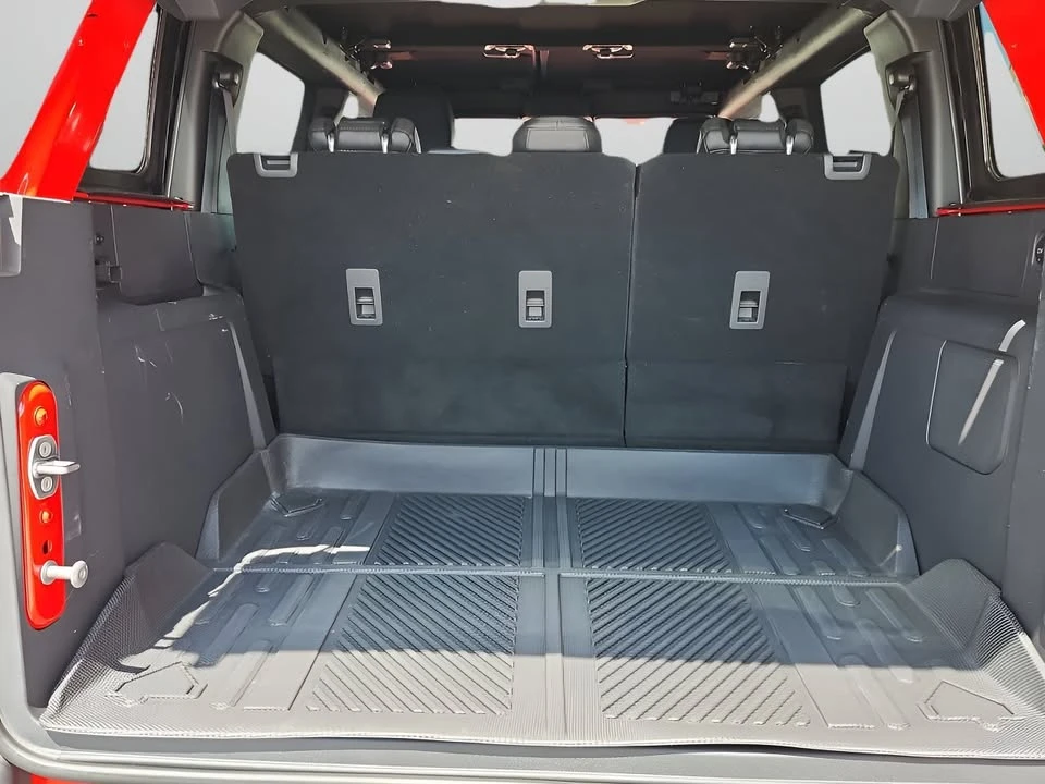 2023 Ford Bronco 6th Gen - Image 6 of 10