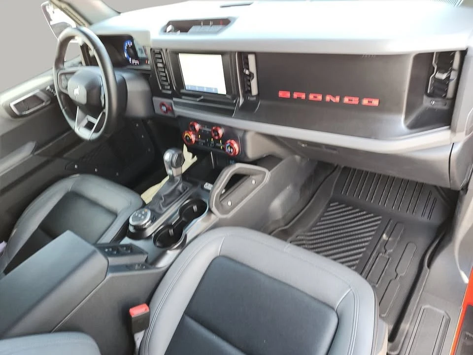 2023 Ford Bronco 6th Gen - Image 8 of 10