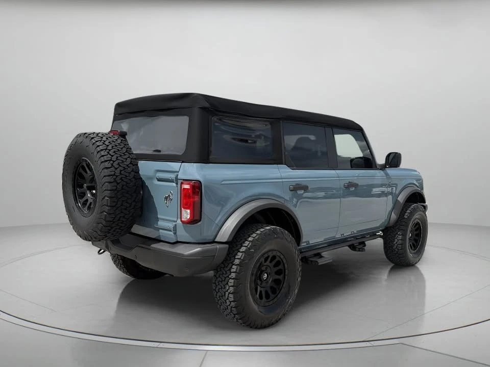 2023 Ford Bronco 6th Gen - Image 2 of 10