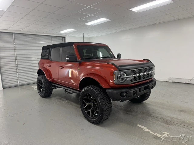 2023 Ford Bronco 6th Gen - Image 3 of 14