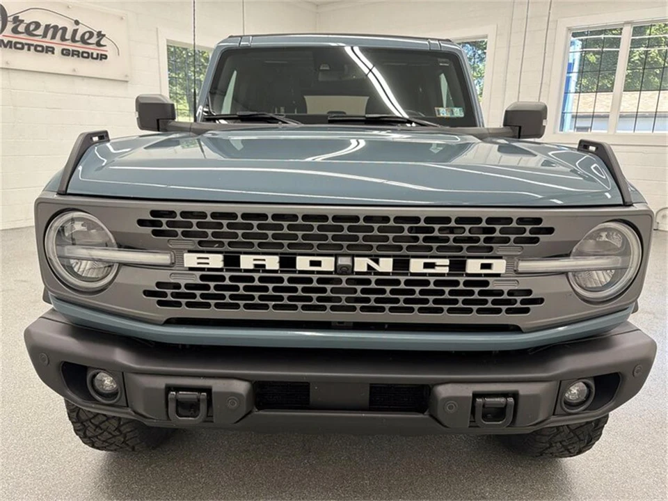 2023 Ford Bronco 6th Gen - Image 2 of 16