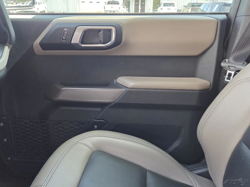2023 Ford Bronco 6th Gen - Image 8 of 21