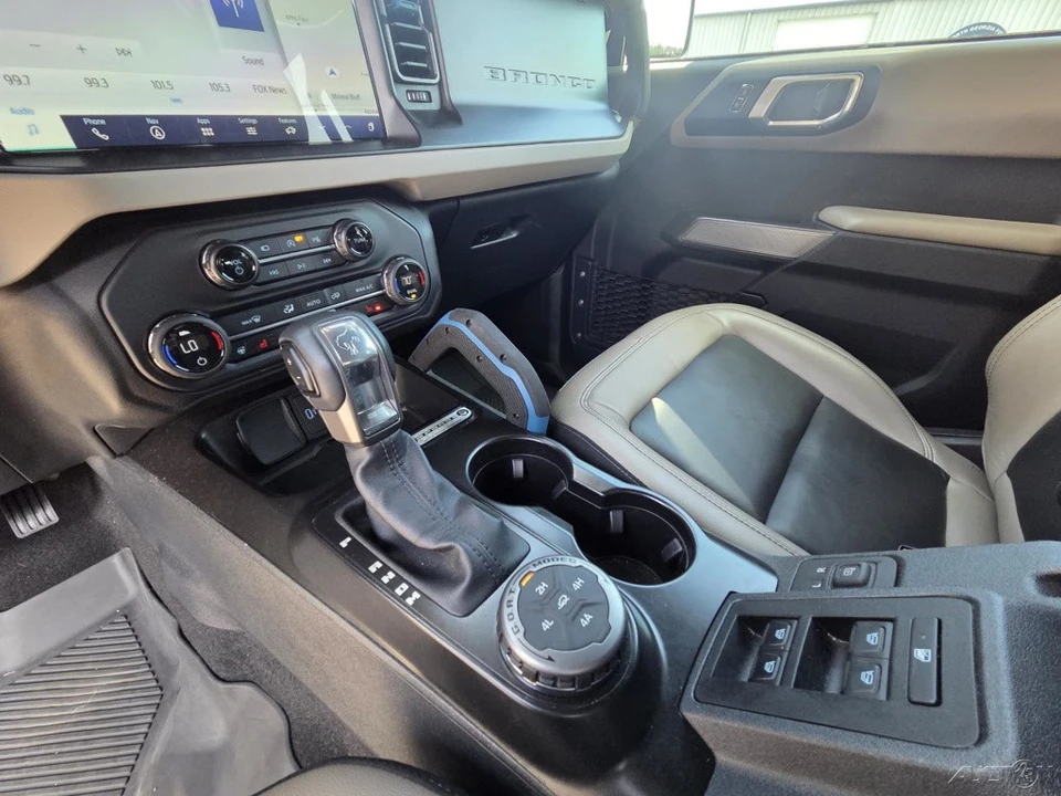 2023 Ford Bronco 6th Gen - Image 5 of 21