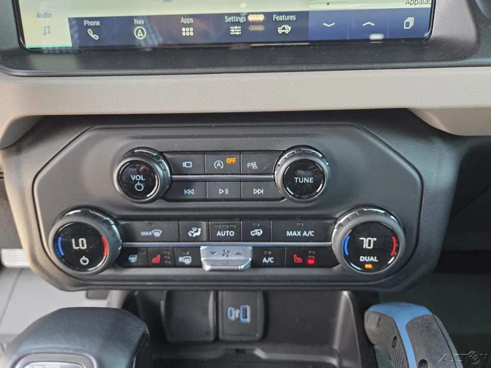 2023 Ford Bronco 6th Gen - Image 6 of 21