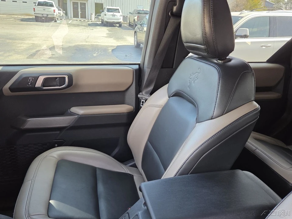 2023 Ford Bronco 6th Gen - Image 19 of 21