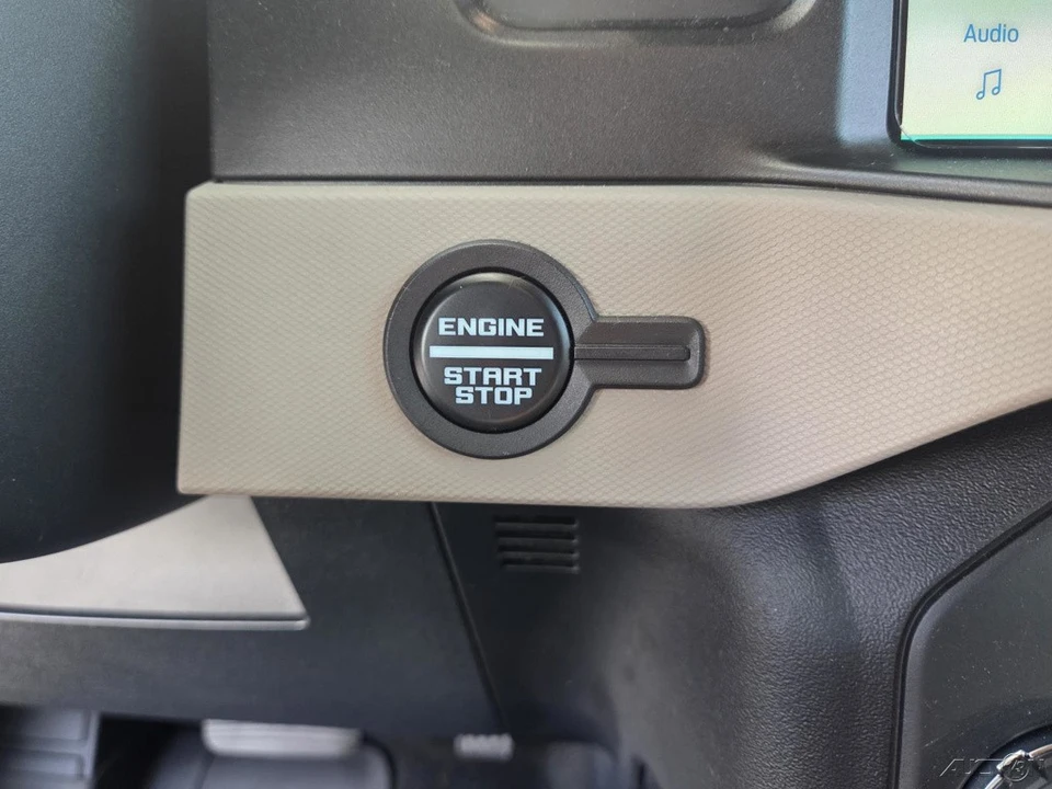 2023 Ford Bronco 6th Gen - Image 17 of 21