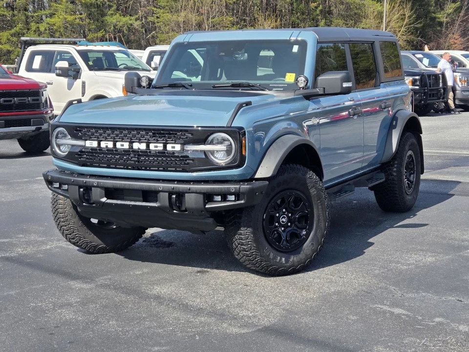 2023 Ford Bronco 6th Gen - Image 13 of 21