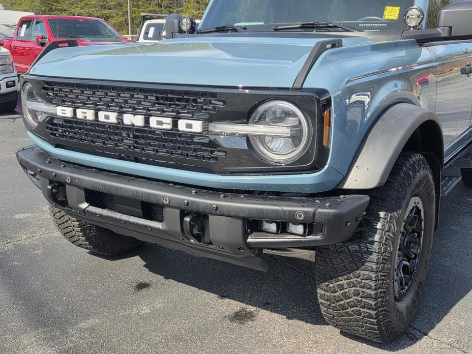 2023 Ford Bronco 6th Gen - Image 3 of 21