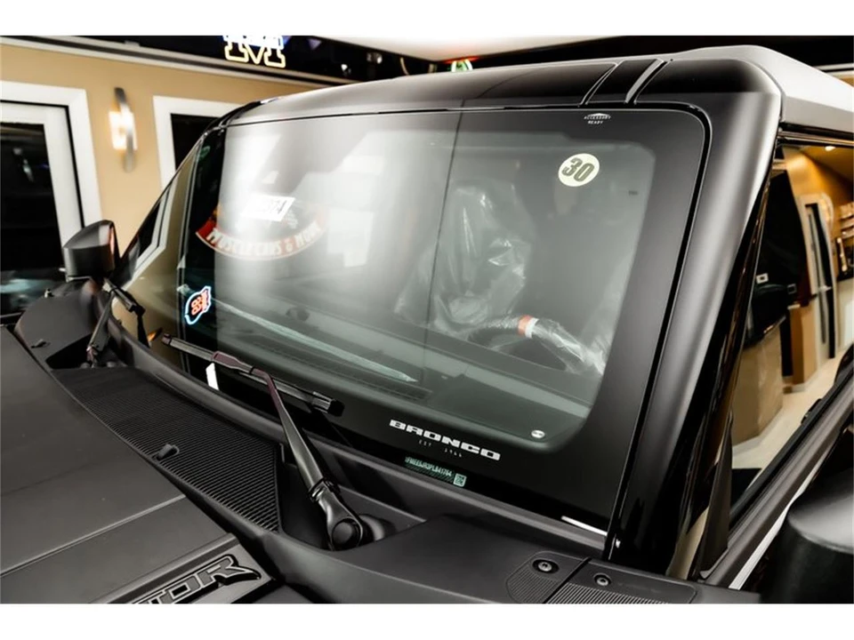 2023 Ford Bronco 6th Gen - Image 27 of 31