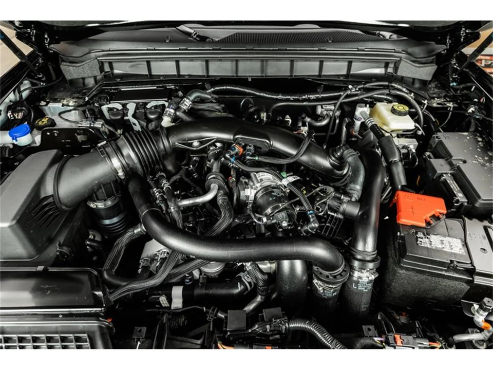 2023 Ford Bronco 6th Gen - Image 3 of 31
