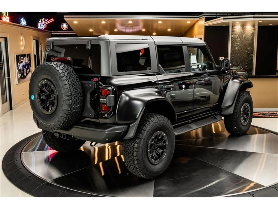 2023 Ford Bronco 6th Gen - Image 13 of 31