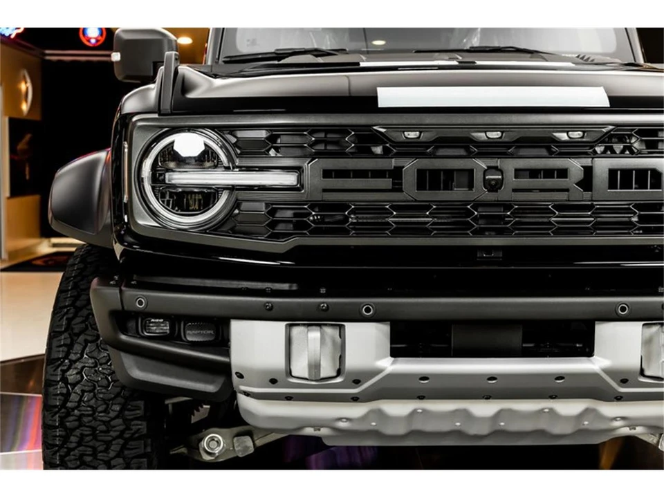 2023 Ford Bronco 6th Gen - Image 20 of 31