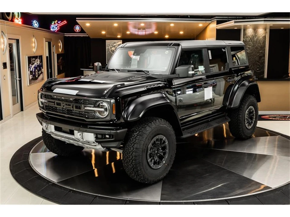 2023 Ford Bronco 6th Gen - Image 5 of 31