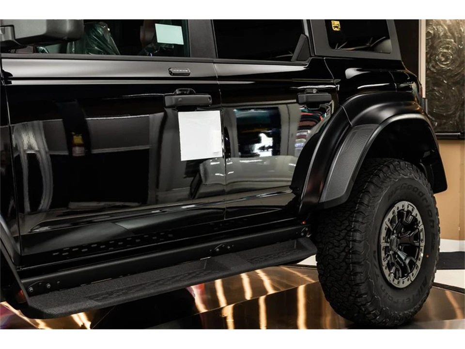 2023 Ford Bronco 6th Gen - Image 30 of 31