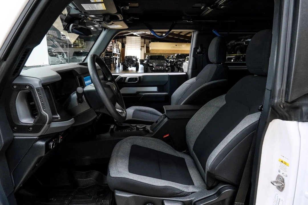 2023 Ford Bronco 6th Gen - Image 11 of 12
