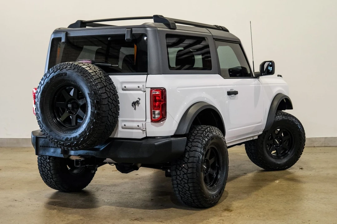2023 Ford Bronco 6th Gen - Image 5 of 12