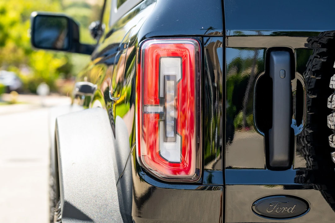 2023 Ford Bronco 6th Gen - Image 28 of 31