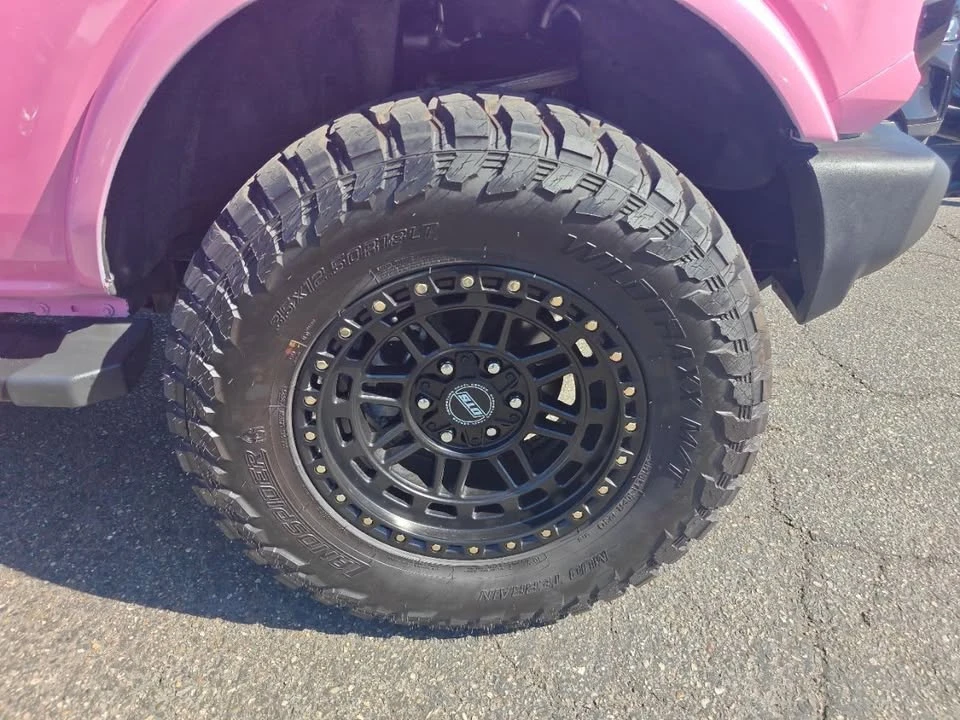 2023 Ford Bronco 6th Gen - Image 10 of 20