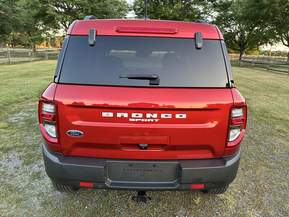 2023 Ford Bronco 6th Gen - Image 6 of 31
