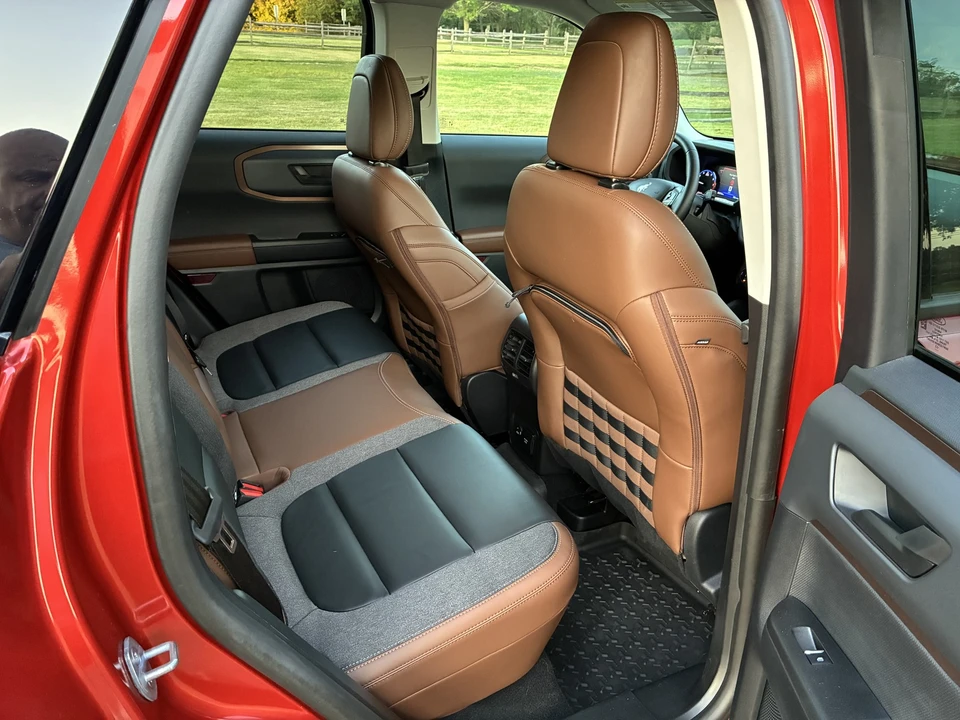 2023 Ford Bronco 6th Gen - Image 18 of 31