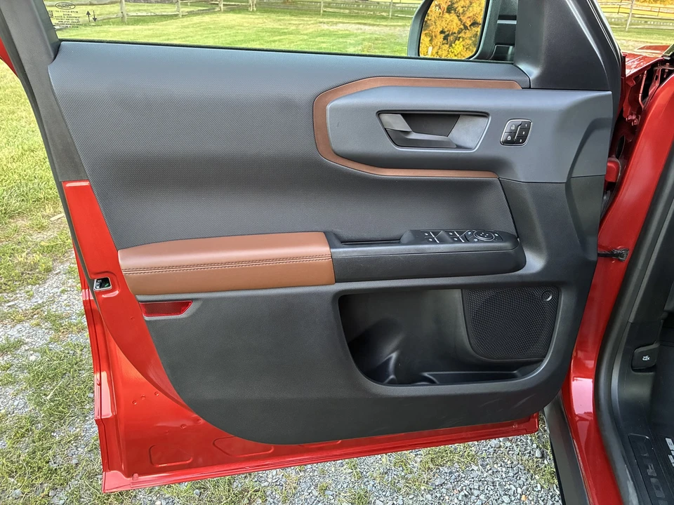 2023 Ford Bronco 6th Gen - Image 12 of 31