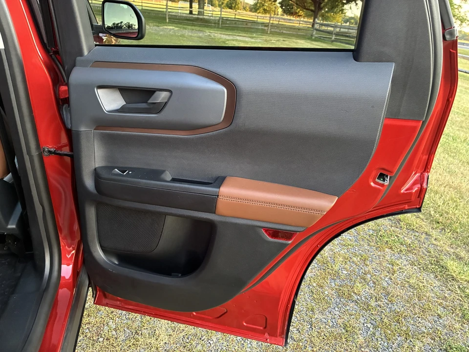 2023 Ford Bronco 6th Gen - Image 19 of 31