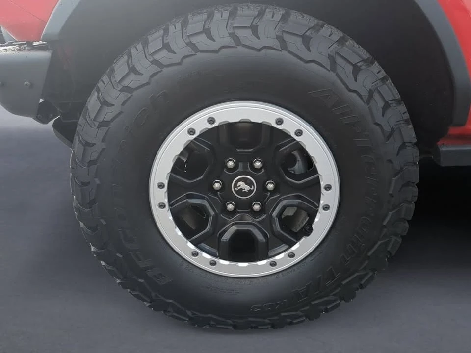 2023 Ford Bronco 6th Gen - Image 9 of 19