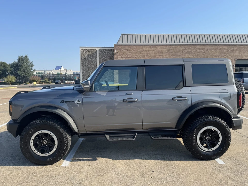 2023 Ford Bronco 6th Gen - Image 12 of 31