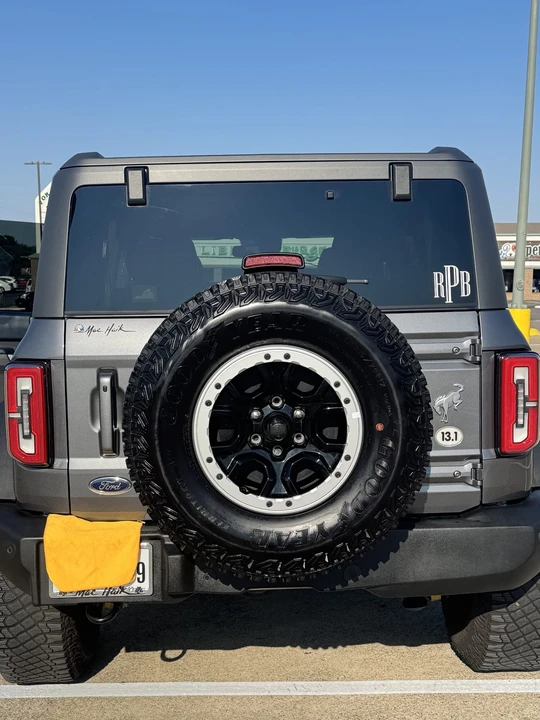 2023 Ford Bronco 6th Gen - Image 15 of 31