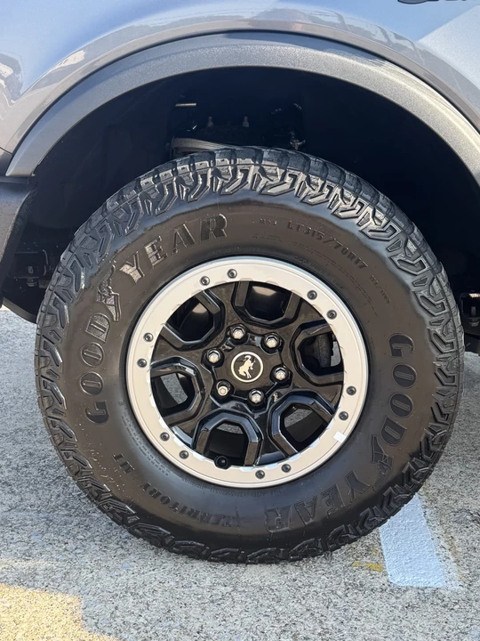 2023 Ford Bronco 6th Gen - Image 28 of 31
