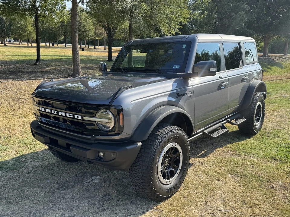 2023 Ford Bronco 6th Gen - Image 5 of 31