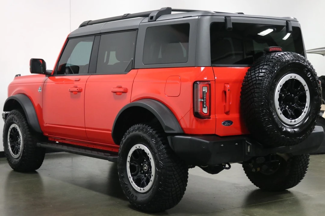 2023 Ford Bronco 6th Gen - Image 7 of 12
